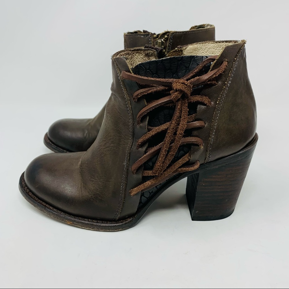 Free Bird Women's Brown Leather Lace-Up Ankle Boots